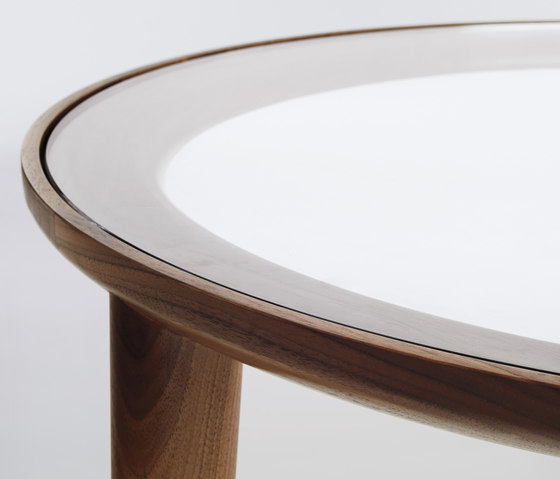 Port Coffee Table | Mesas de centro | Design Within Reach
