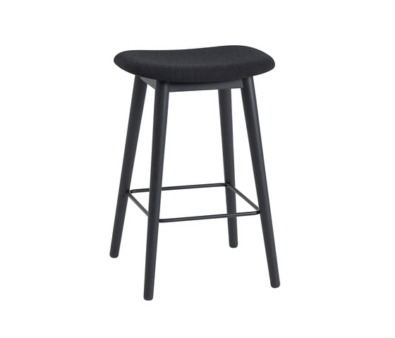 Fiber Counter Stool | Wood Base | Textile | Bar stools | Muuto