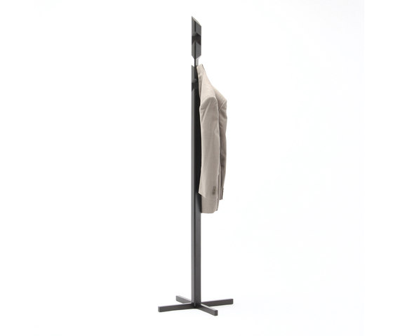 Angle | Coat racks | Karimoku New Standard