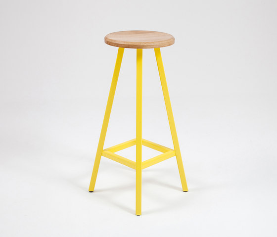 Studio | Bar Stool | Bar stools | Liqui Contracts