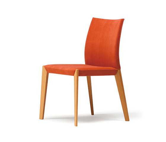 MOOV Armless Chair | Sillas | Conde House