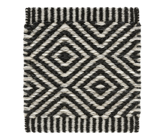 Häggå Goose Eye | Almost Black-Winter Landscape 9537-9835 | Tapis / Tapis de designers | Kasthall