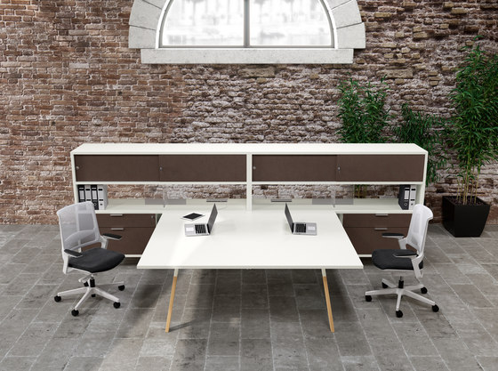 Atreo Wood | Desks | ALEA