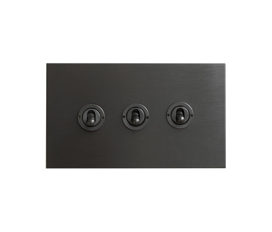 Antique Bronze three gang dolly switch | Interrupteurs à levier | Forbes & Lomax