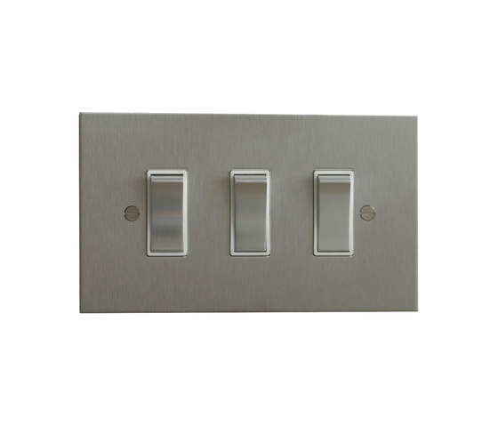 Stainless Steel three gang rocker switch | Interruptores basculantes | Forbes & Lomax