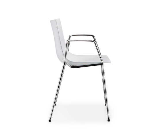 NAVA | Chairs | Girsberger