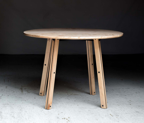 The Crux Table | Esstische | Harkavy Furniture