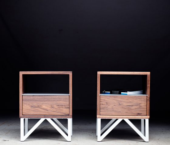 Truss Side Table | Tavolini alti | Harkavy Furniture