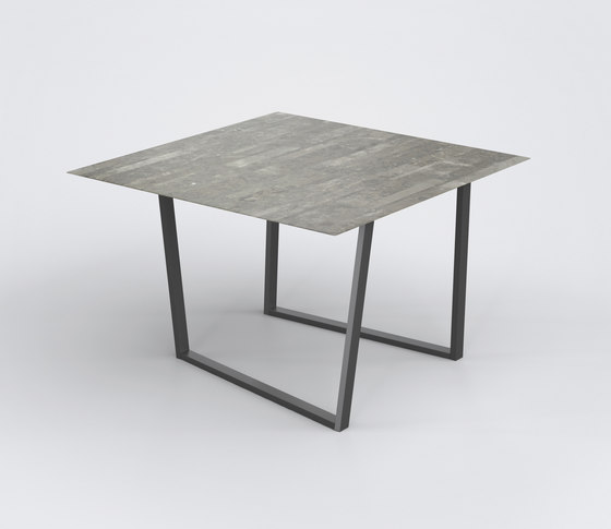 Dritto Dining Table 120 x 120 cm | Tables de repas | Salvatori