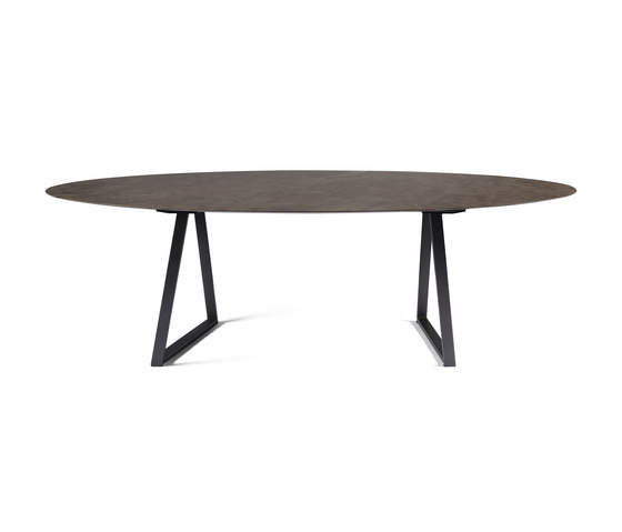 Dritto Dining Table 240 x 120 cm | Dining tables | Salvatori