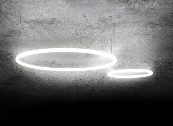 Alphabet of light Circular 90, 155 | Pendelleuchten | Artemide Architectural