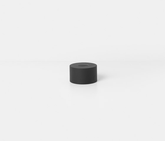 Socket Pendant Low - Black | Disc Shade - Black | Lámparas de suspensión | ferm LIVING