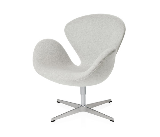 Swan™ | Lounge chair | 3320 | Textile upholstred | Polished aluminum base | Fauteuils | Fritz Hansen