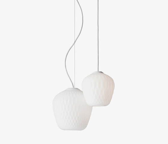 Blown Lamp SW3 | Suspended lights | &TRADITION