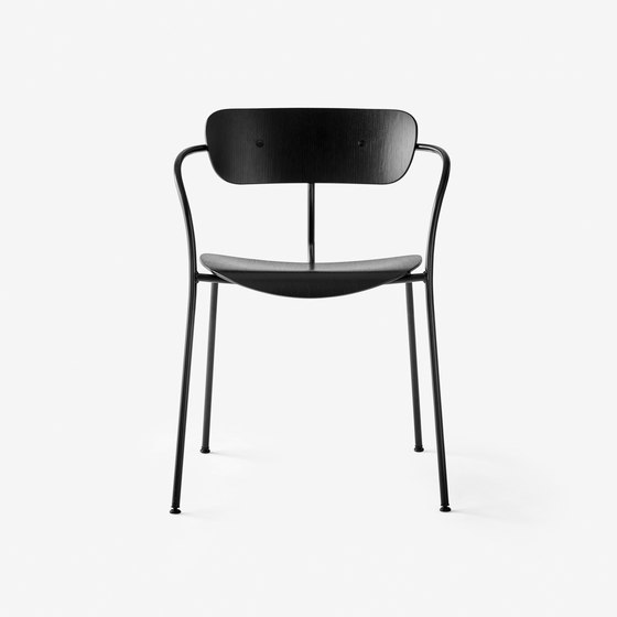 Pavilion AV2 Black Lacquered Oak w. Black base | Chairs | &TRADITION