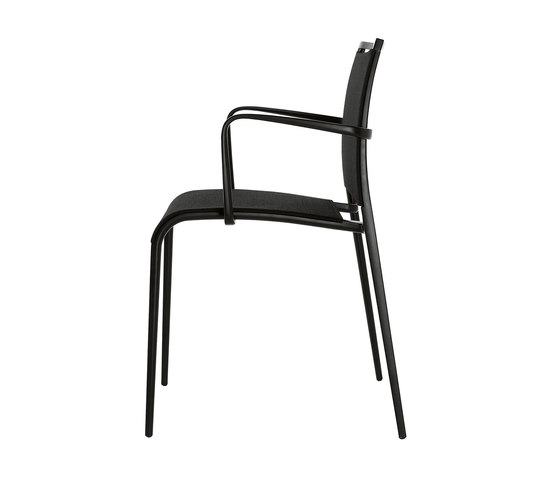 Sand Light | Stuhl mit Armlehnen | Stühle | Desalto