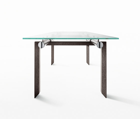 Stilt table | Tables de repas | Desalto