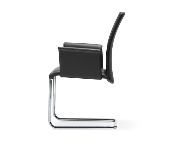 Luma | 2063-I | Chairs | DRAENERT