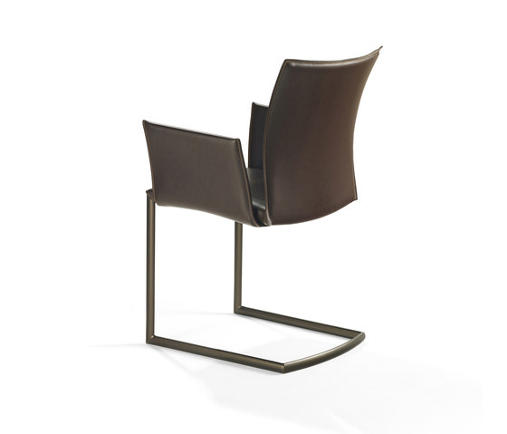 Nobile Swing | 2070 | Chairs | DRAENERT