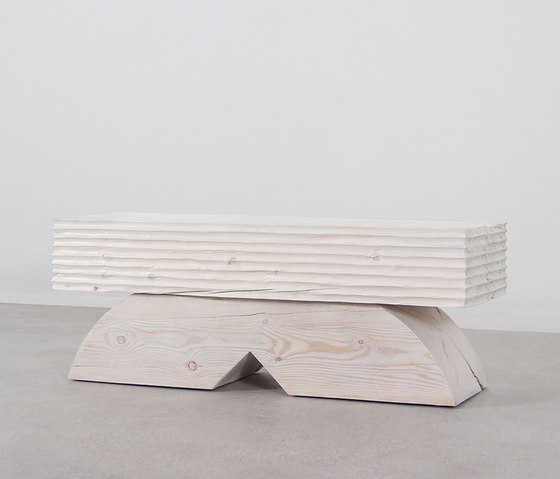 Mateo Carved Bench Table | Tavolini alti | Pfeifer Studio