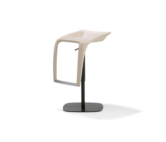Leaf | 2081 | Bar stools | DRAENERT