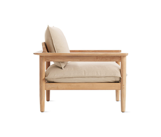 Terassi Lounge Chair | Sessel | Design Within Reach
