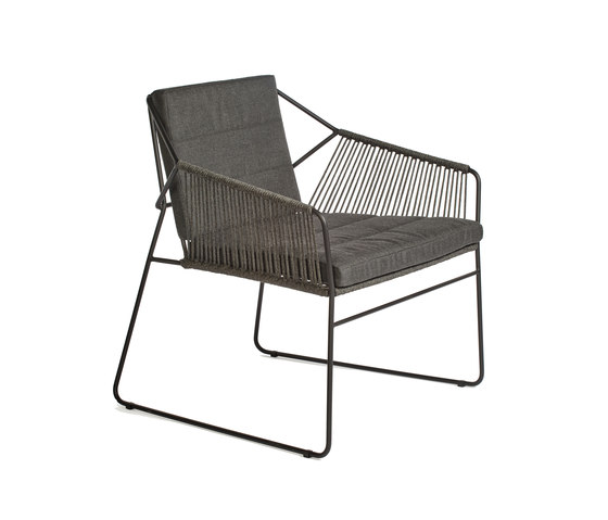 Sandur armchair low dining full woven | Chairs | Oasiq