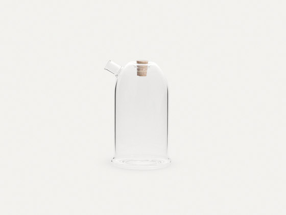 Gugo M | Decanters / Carafes | HANDS ON DESIGN