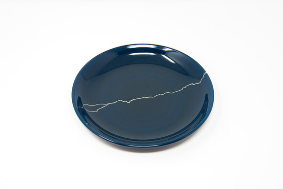 Tsukroi 1 Blue | Dinnerware | HANDS ON DESIGN