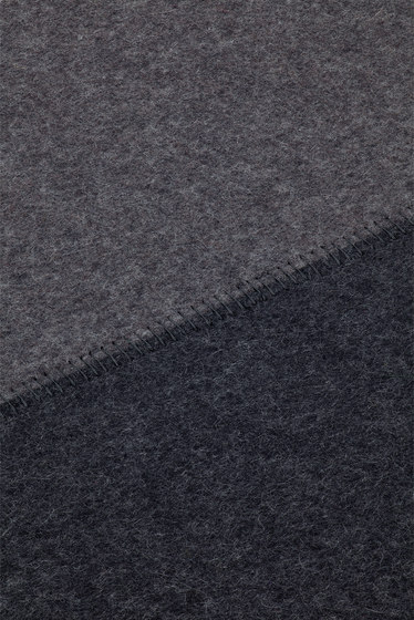 Teppich Stripe 2 | Formatteppiche | HEY-SIGN