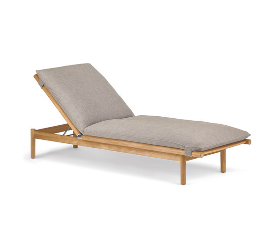 TIBBO Beach Chair | Sun loungers | DEDON