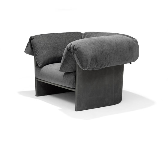 Highline armchair | Armchairs | Linteloo