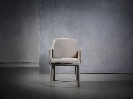MINNE Dining Armchair | Chairs | Piet Boon