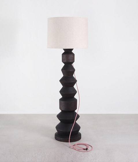 Alto Floor Lamp | Lampade piantana | Pfeifer Studio