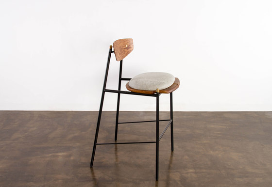 Kink bar stool fabric cushion | Sgabelli bancone | District Eight