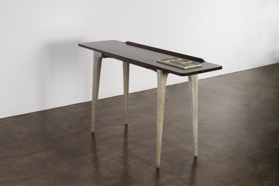 Salk Console | Console tables | District Eight