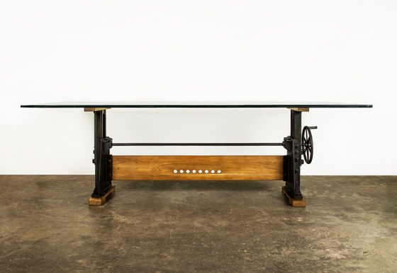 Le Loi  table | Dining tables | District Eight