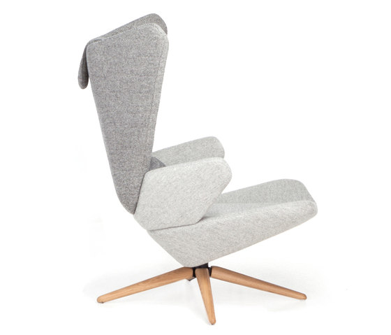 Trifidae Lounge Chair I wooden base | Sessel | Prostoria