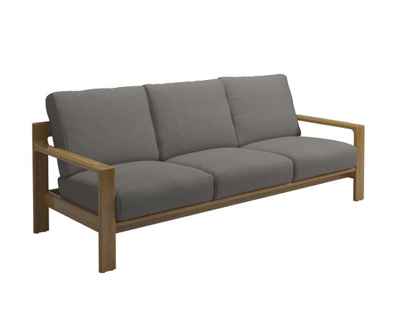 Loop 3-Seater Sofa | Sofas | Gloster Furniture GmbH