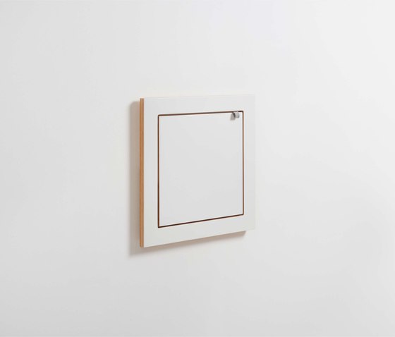 Fläpps Shelf 40x40-1 | White | Shelving | Ambivalenz