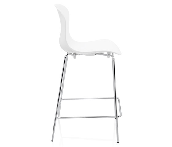 NAP™ | Counter stool | KS58 | White | Chrome base | Sgabelli bancone | Fritz Hansen
