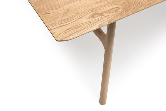 Mai Dining Table | Dining tables | Woak