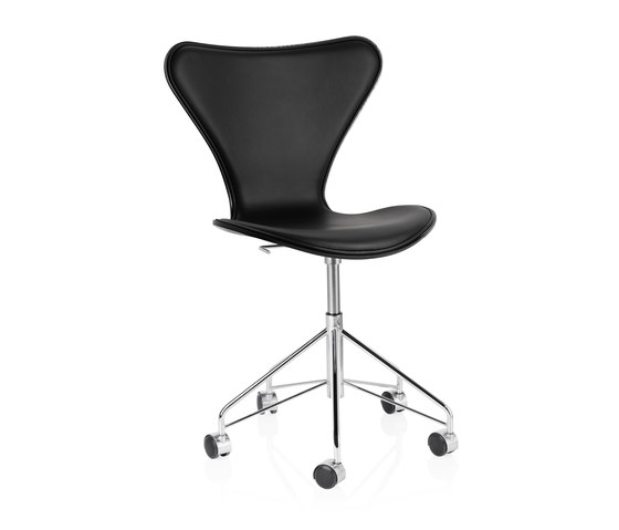 Series 7™ | Chair | 3117 | Front upholsred | Chrome wheel base | Sedie | Fritz Hansen