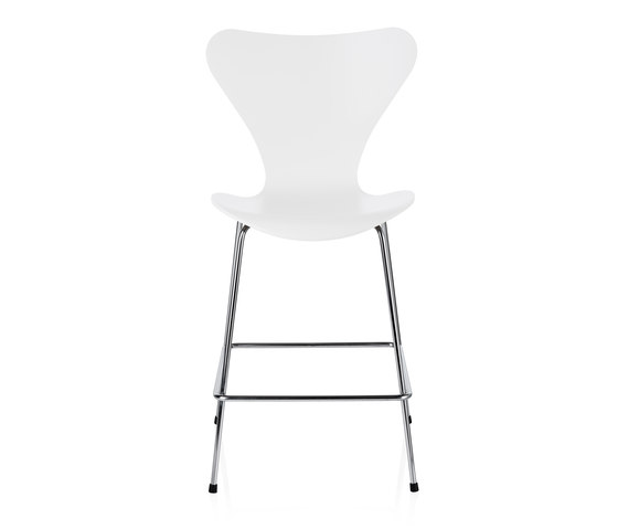 Series 7™ | Counter stool | 3187 | Lacquered white | Chrome base | Bar stools | Fritz Hansen