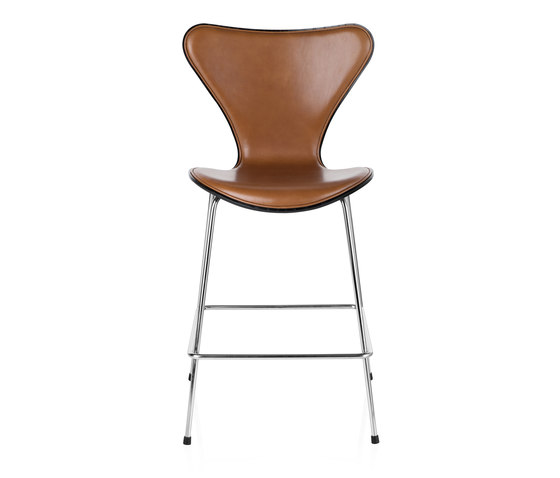 Series 7™ | Counter stool | 3187 | Front upholstred | Chromed base | Sgabelli bancone | Fritz Hansen