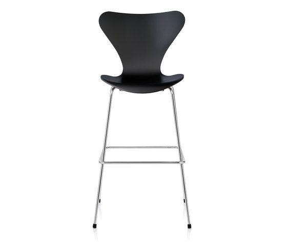 Series 7™ | Bar stool | 3197 | Lacquered black | Chrome base | Taburetes de bar | Fritz Hansen