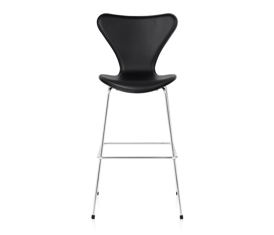 Series 7™ | Bar stool | 3197 | Front upholstred | Chrome base | Sgabelli bancone | Fritz Hansen
