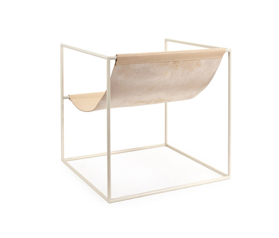 solo seat | lacquered steel cream white_leather | Sessel | valerie_objects
