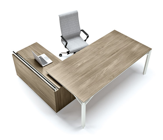 X8 | Desks | Quadrifoglio Group