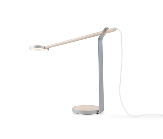 Gravy LED Desk Lamp - Maple & Silver | Lámparas de sobremesa | Koncept
